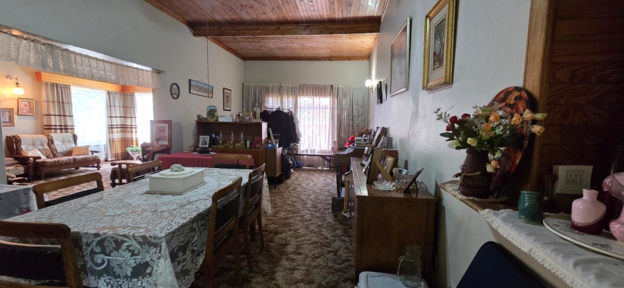 5 Bedroom Property for Sale in Oudorp North West